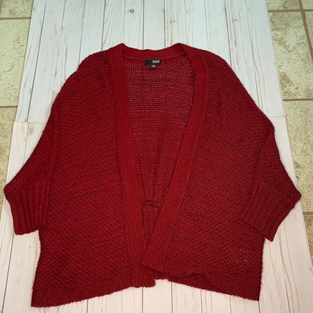 A.n.a shortsleeved cardigan medium